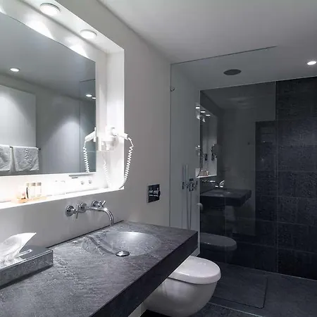 Gude 4* Kassel