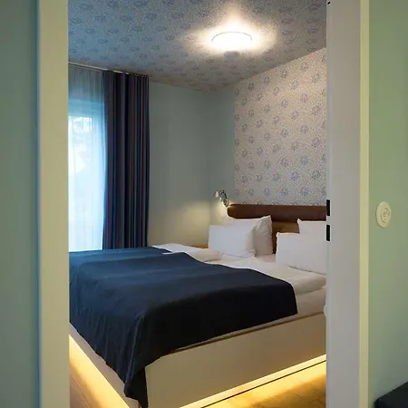 Hotel Gude 4*